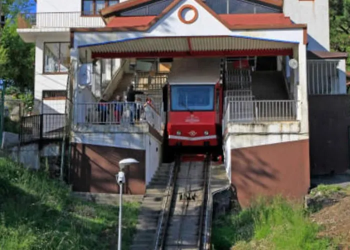 Con Hermosas Vistas A Homestay Bilbao