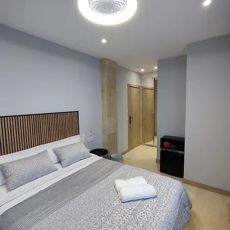 Con Hermosas Vistas A ホームステイ *