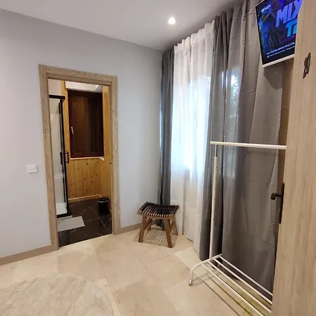 Con Hermosas Vistas A Privat bolig
