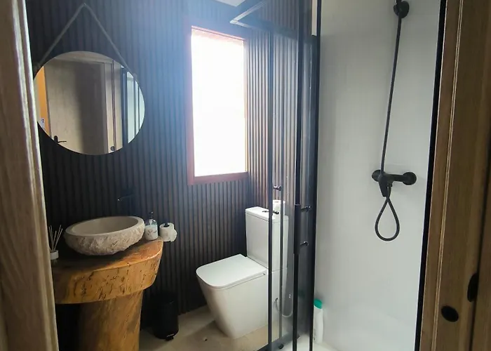 Con Hermosas Vistas A Homestay Bilbao